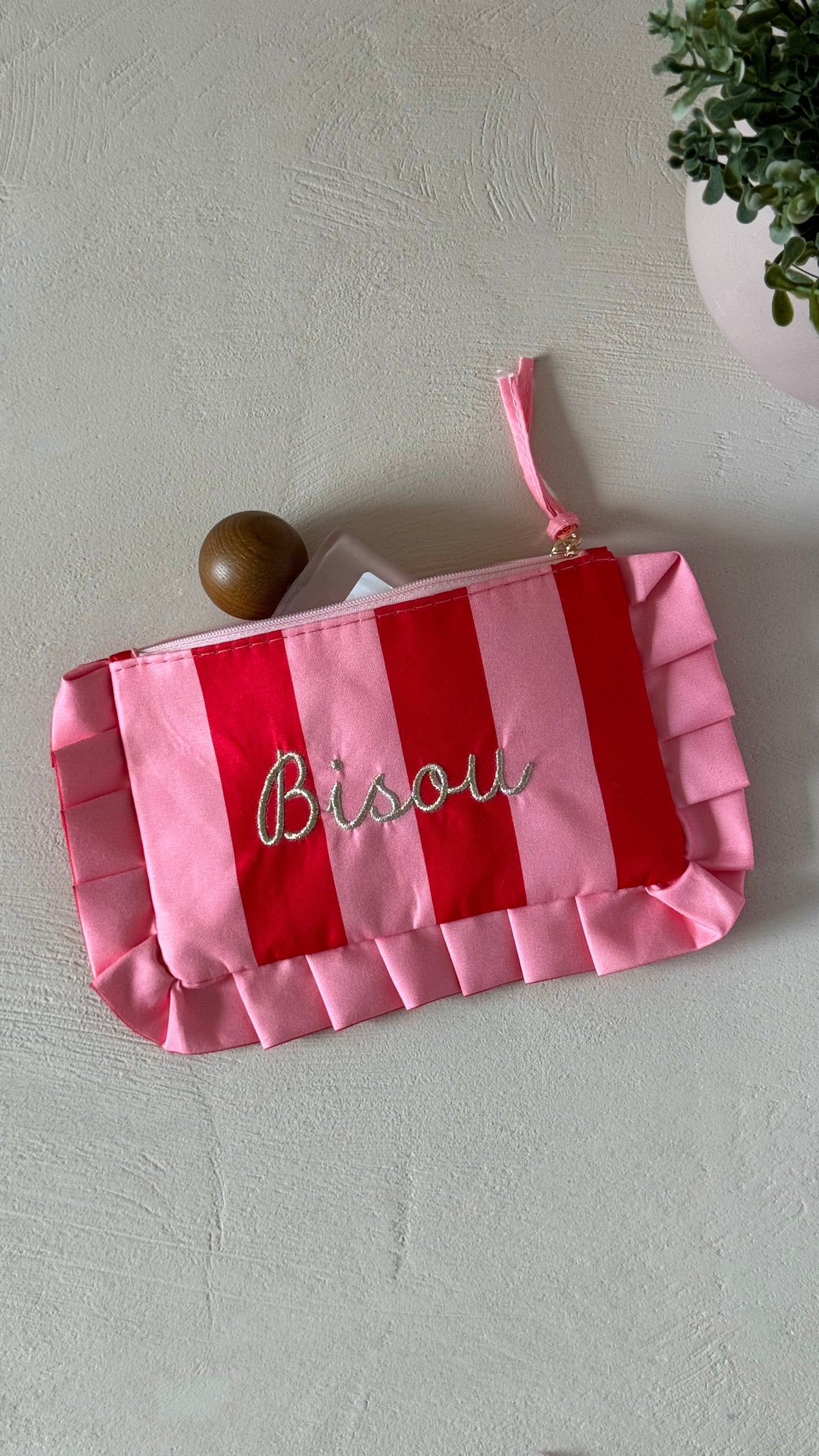 Trousse brodée Bisou rayée rose/rouge personnalisée