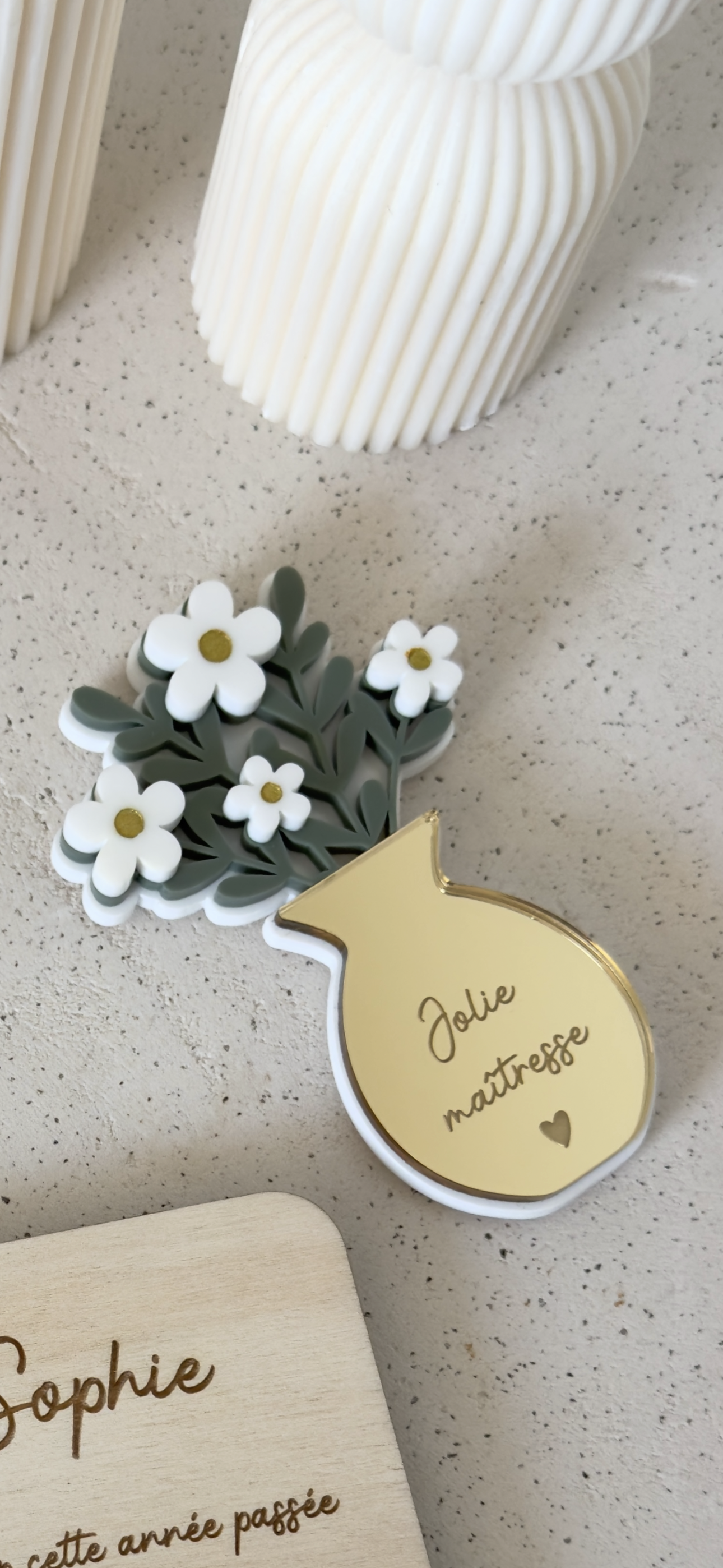 Personalized decorative magnet