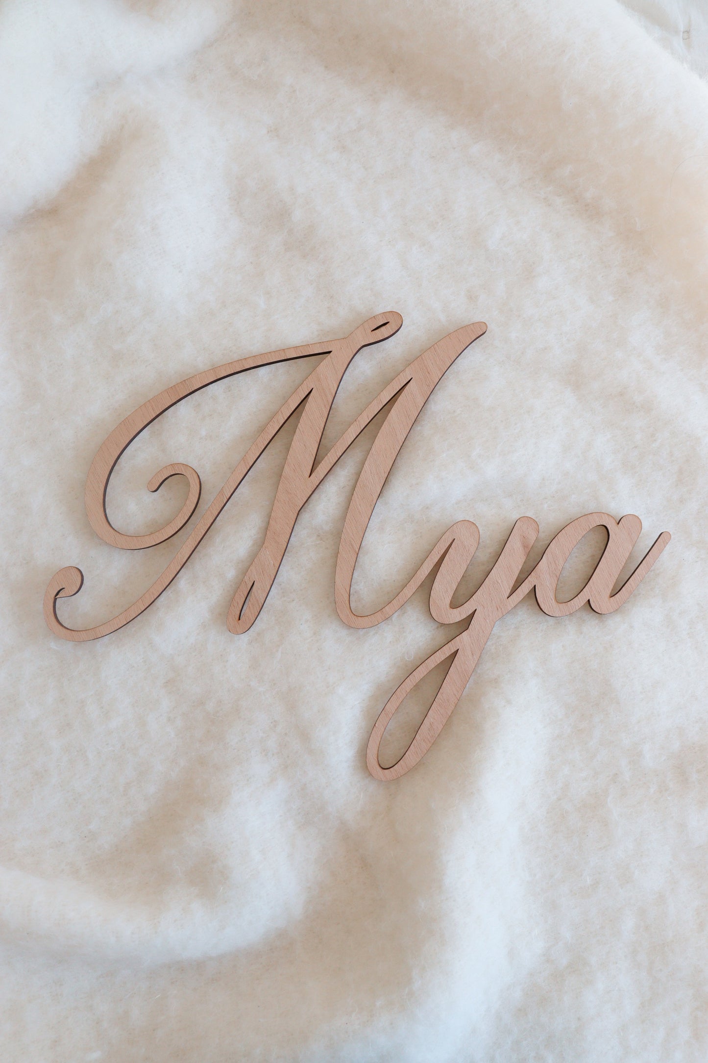 Wall name Mya 30 cm