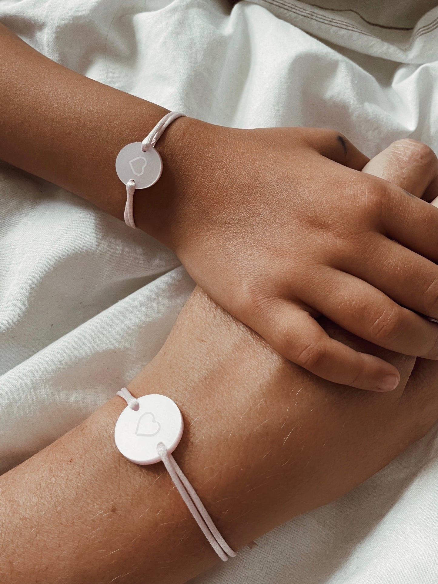 Parent/child separation bracelets